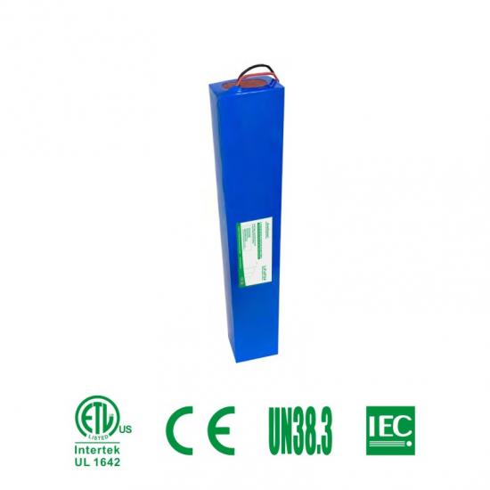 Farola solar con batería de iones de lito incorporated